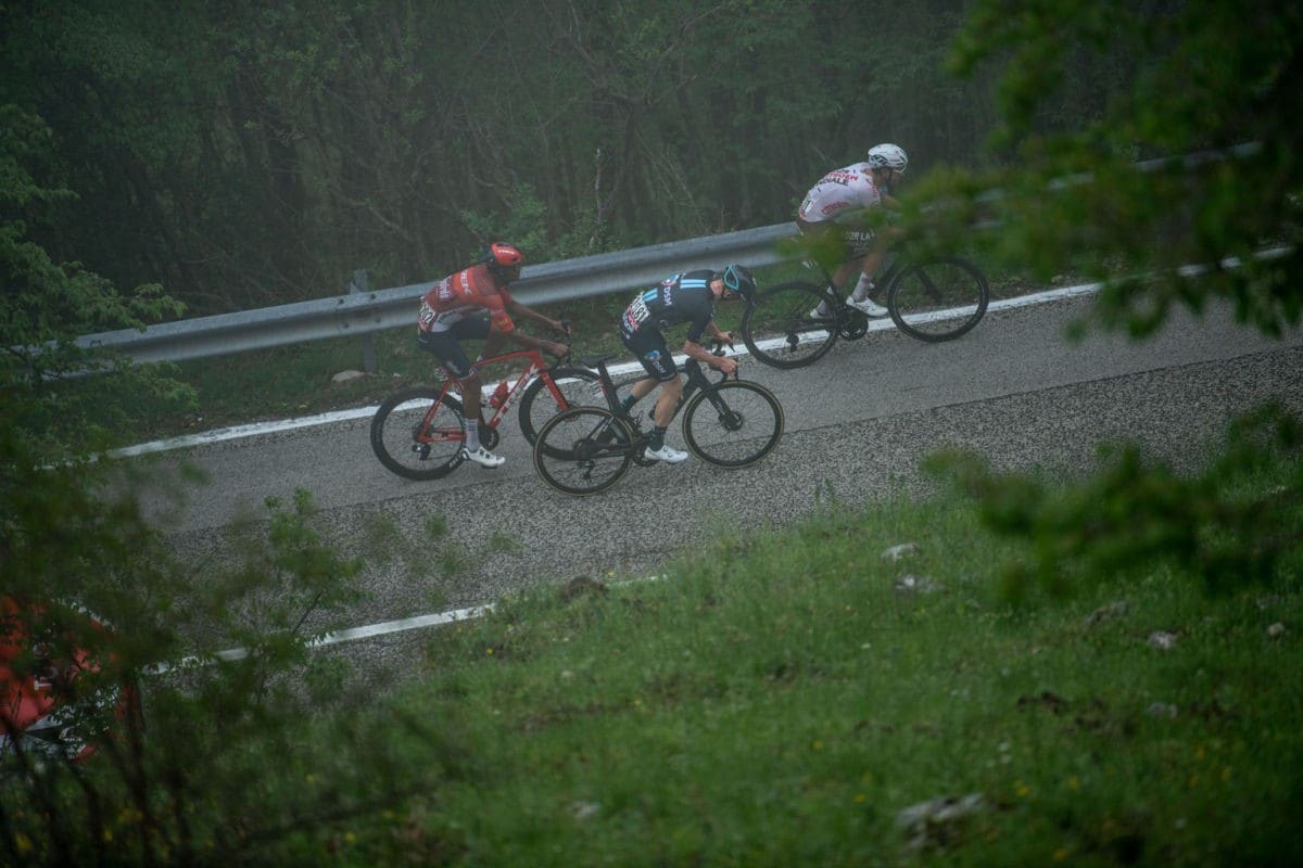 Il Giro d'Italia visto da un motociclista